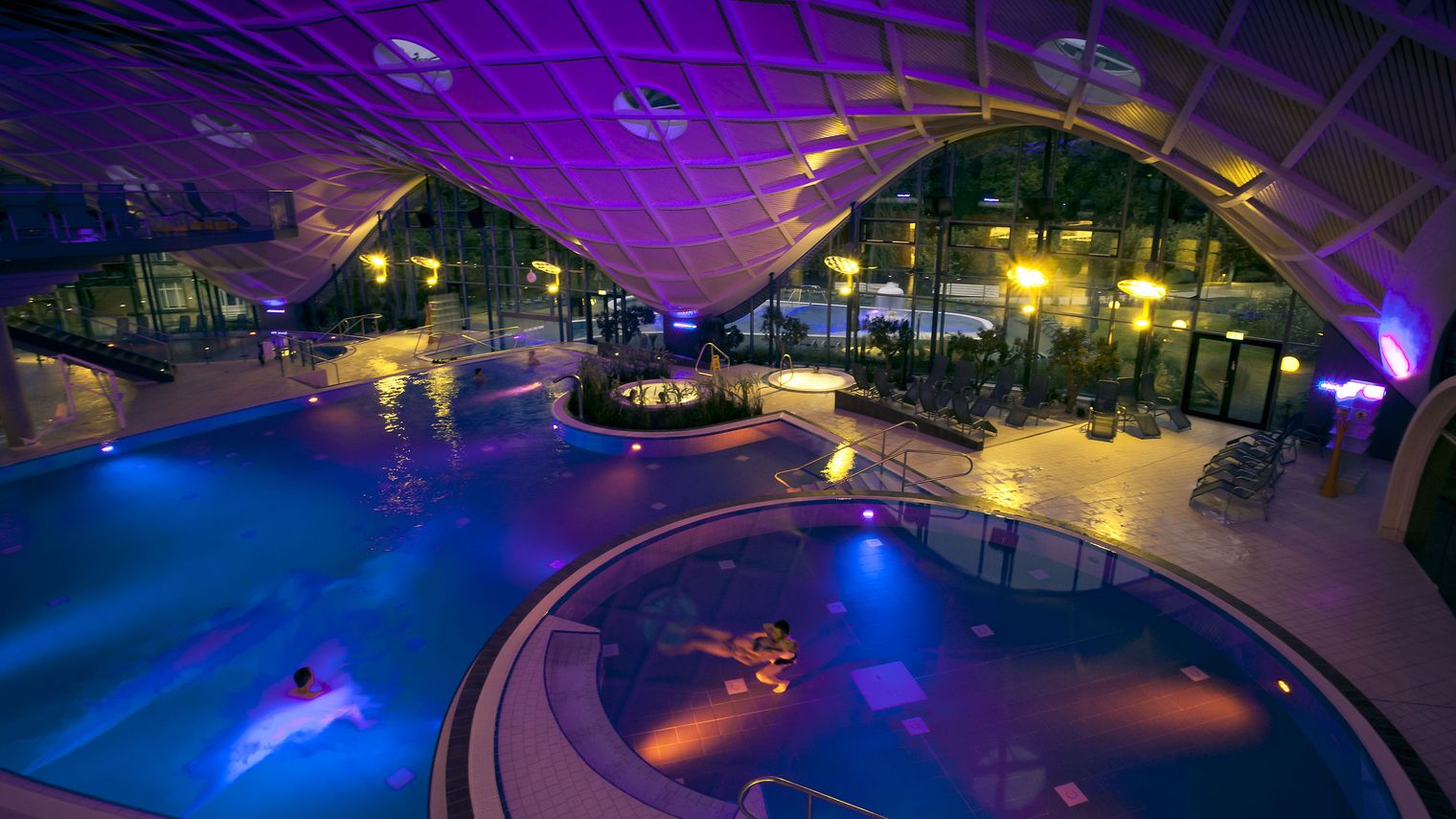 Toskana Therme Bad Orb - Innebecken