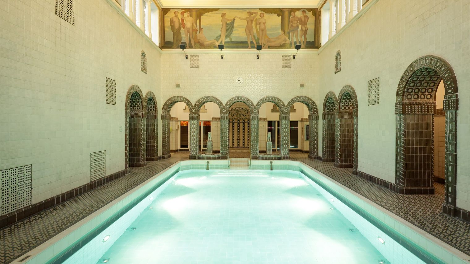 Kaiser-Friedrich-Therme Innenbecken Wiesbaden