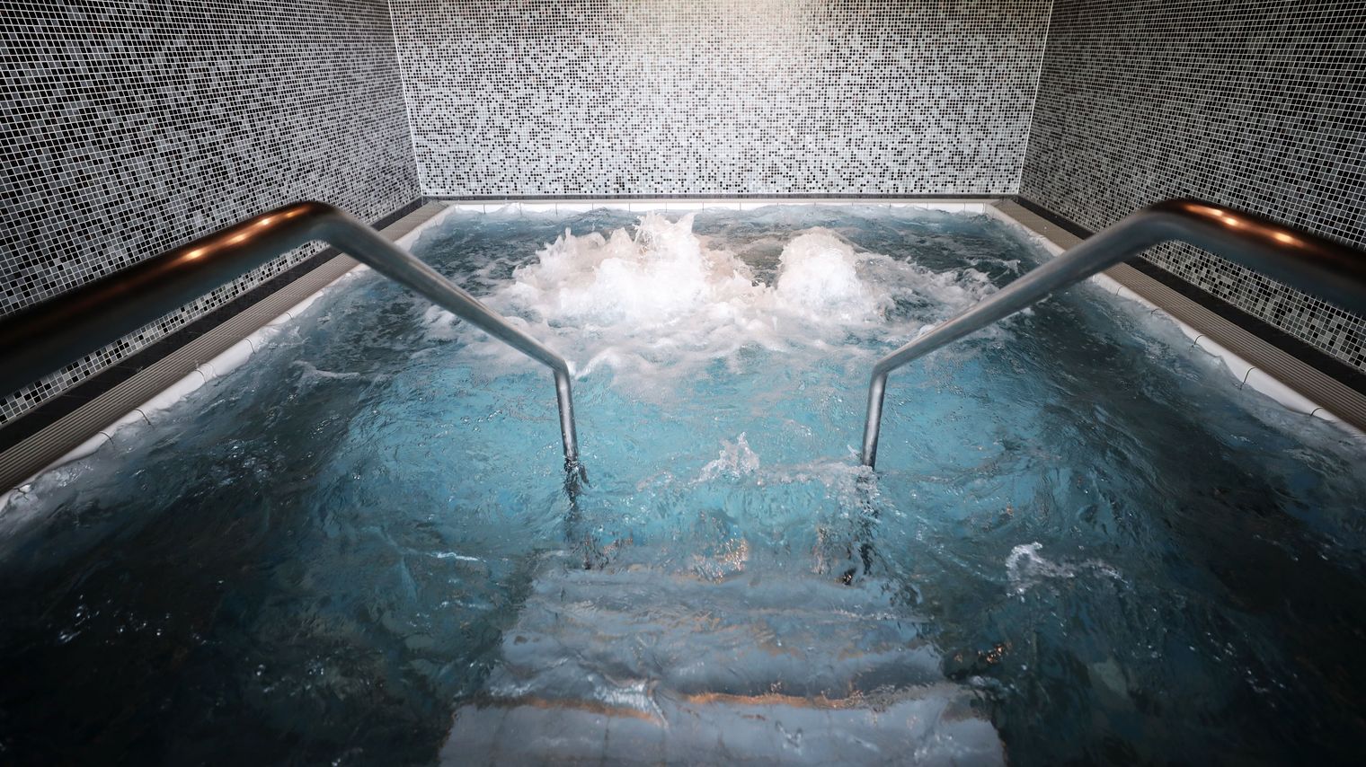 Lahn-Dill-Bergland-Therme - Thermalbecken